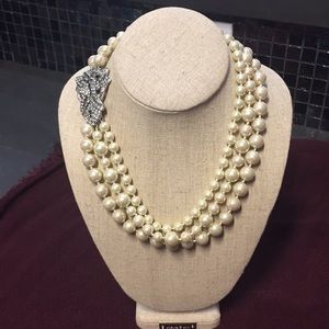 Stella & Dot Daisy Pearl Necklace
